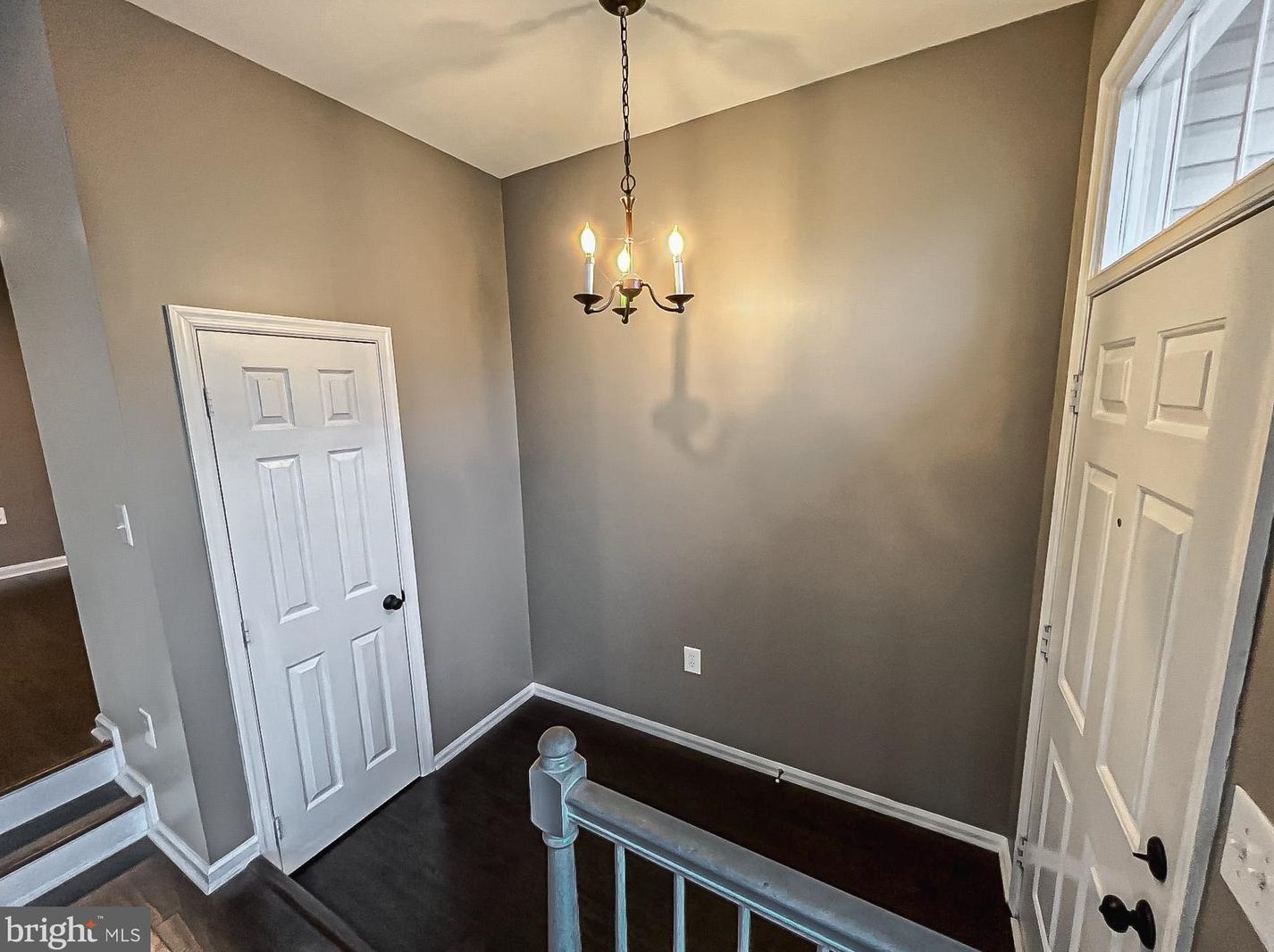 14610 Rainy Spring Ln, Centreville VA  20120-6018 exterior