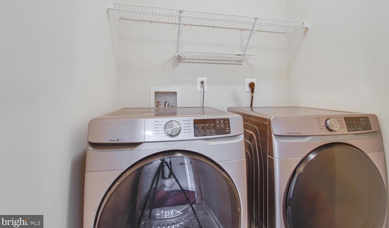 4138 River Forth Dr, Fairfax VA  22030-8558 exterior