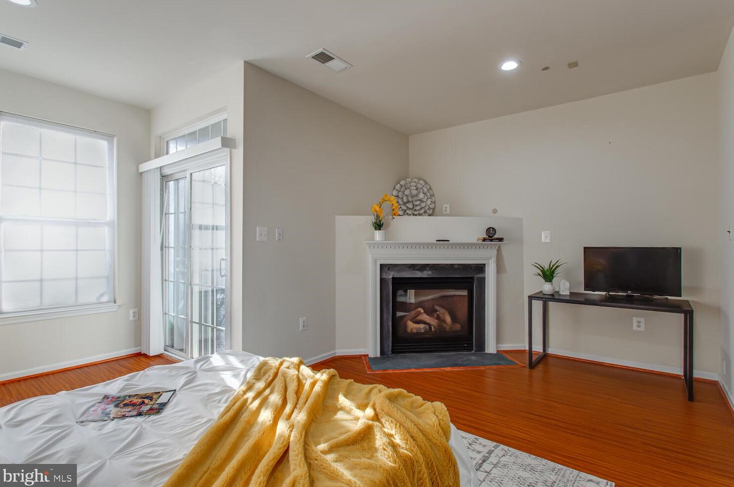 4138 River Forth Dr, Fairfax VA  22030-8558 exterior