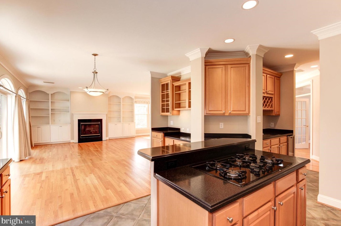 2217 Harithy Dr, Vienna VA  22027-1058 exterior