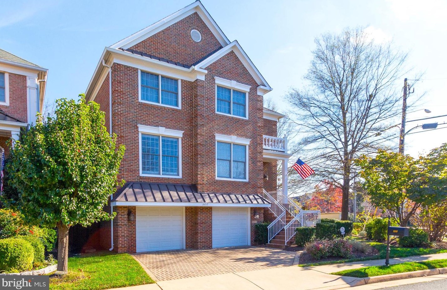 2217 Harithy Dr, Vienna VA  22027-1058 exterior