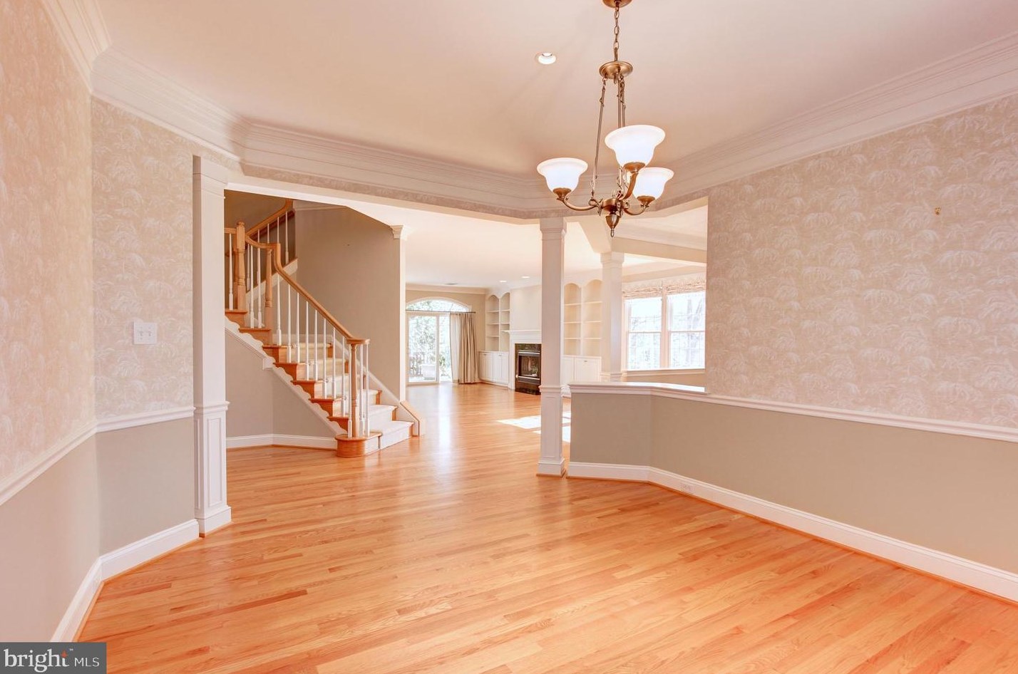 2217 Harithy Dr, Vienna VA  22027-1058 exterior