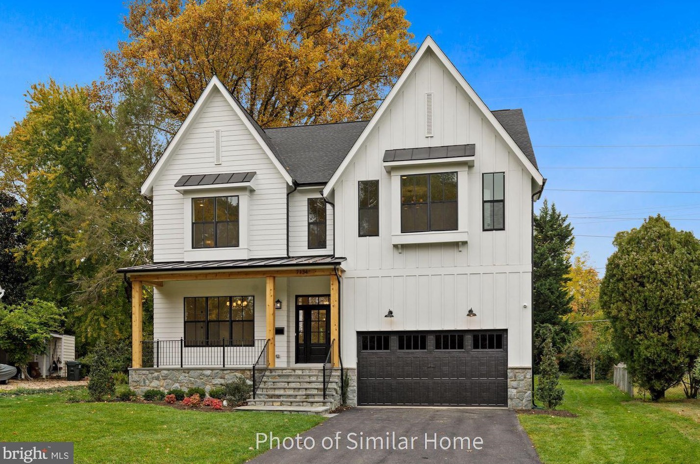 1002 Hillcrest Dr, Vienna VA  22180-6456 exterior