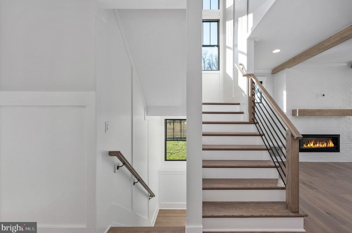 100 James Dr, Vienna VA  22180-6710 exterior