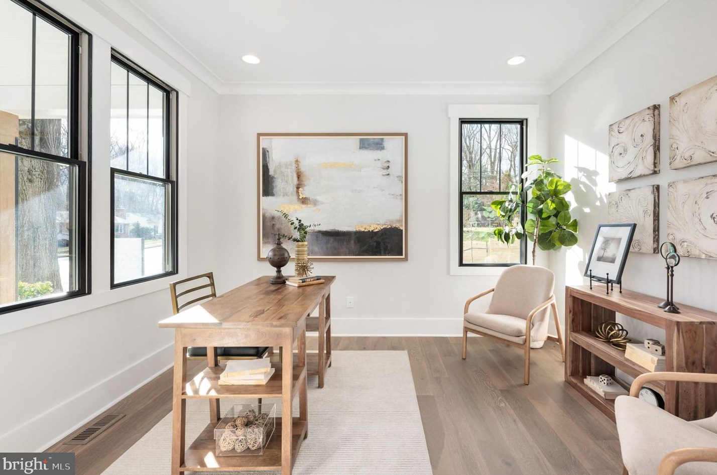 100 James Dr, Vienna VA  22180-6710 exterior