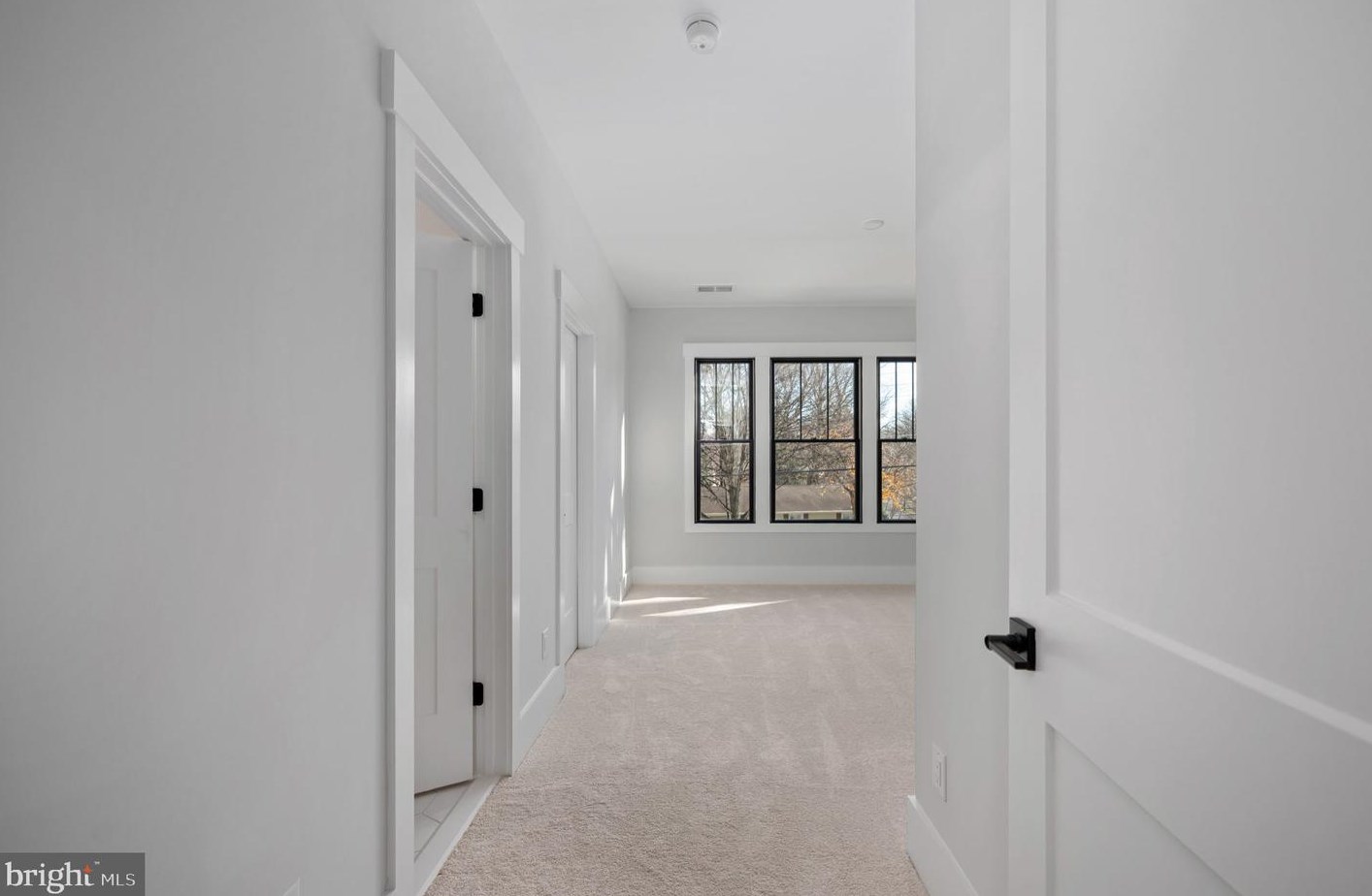 100 James Dr, Vienna VA  22180-6710 exterior