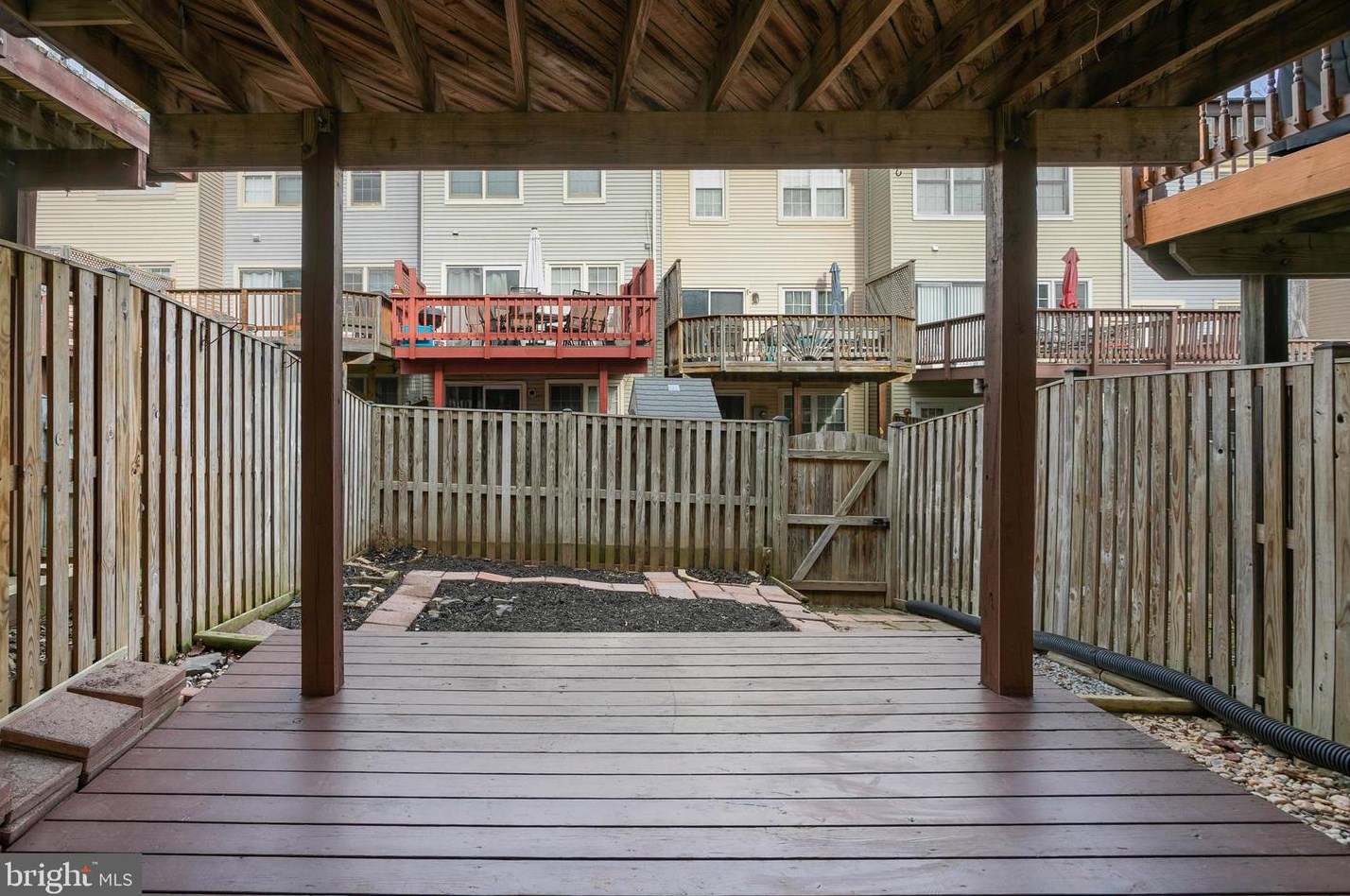 6332 Shirey Ln, Centreville VA  20121-4491 exterior