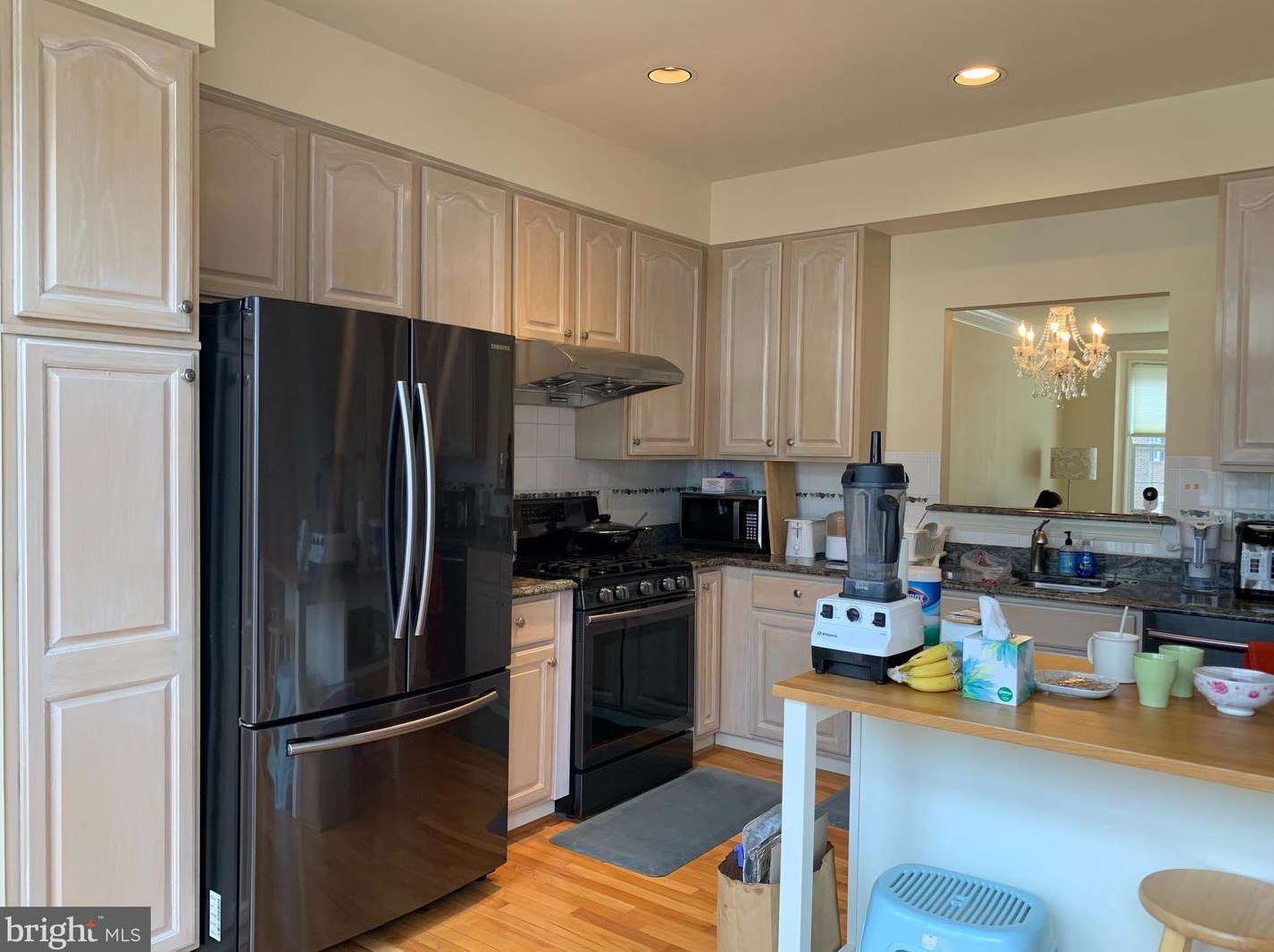 2221 Journet Dr, Vienna VA  22027-1163 exterior