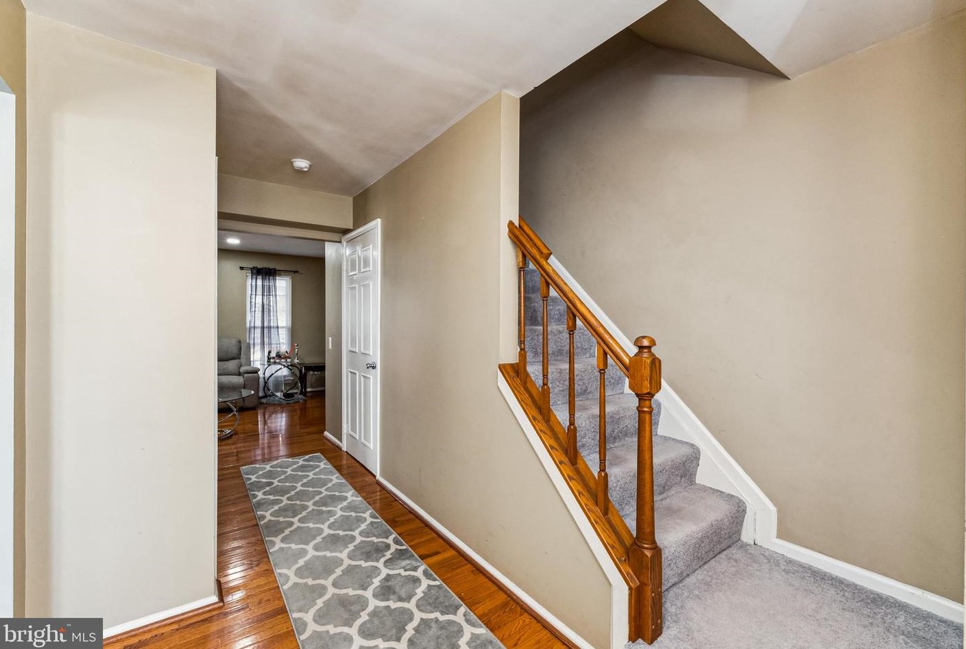 14818 Lynhodge Ct, Centreville VA  20120-1861 exterior