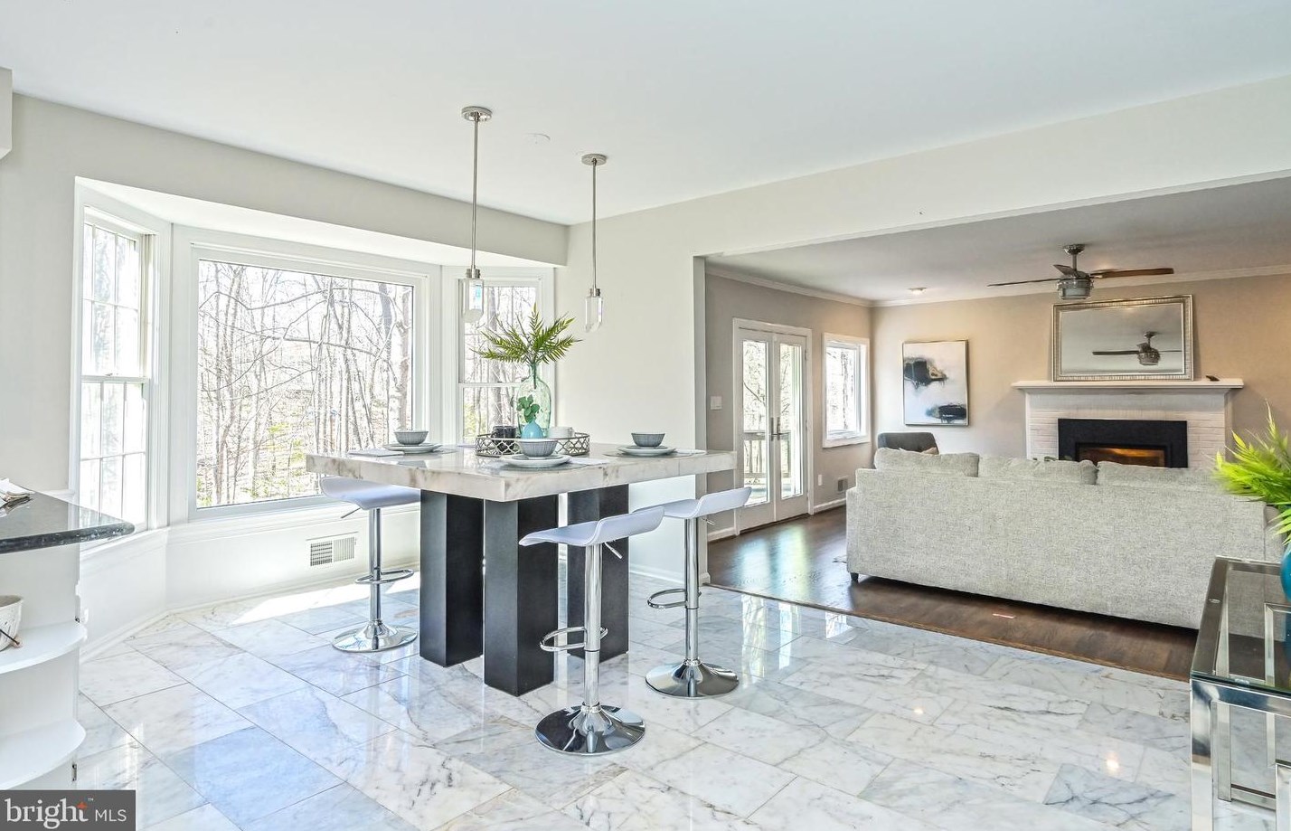 8624 Beaver Pond Ln, Fairfax VA  22039-2702 exterior