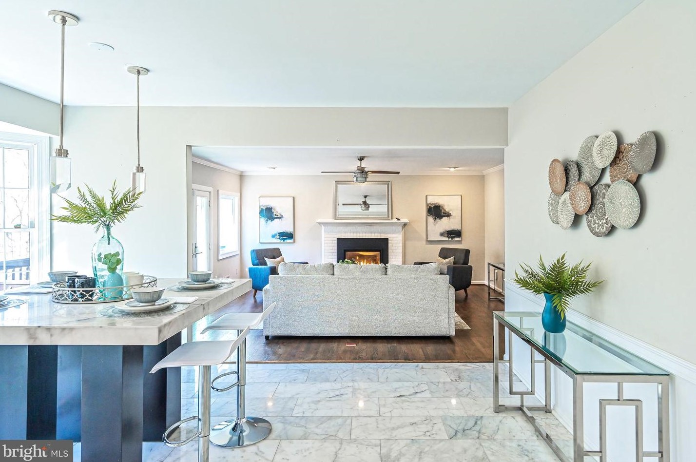 8624 Beaver Pond Ln, Fairfax VA  22039-2702 exterior