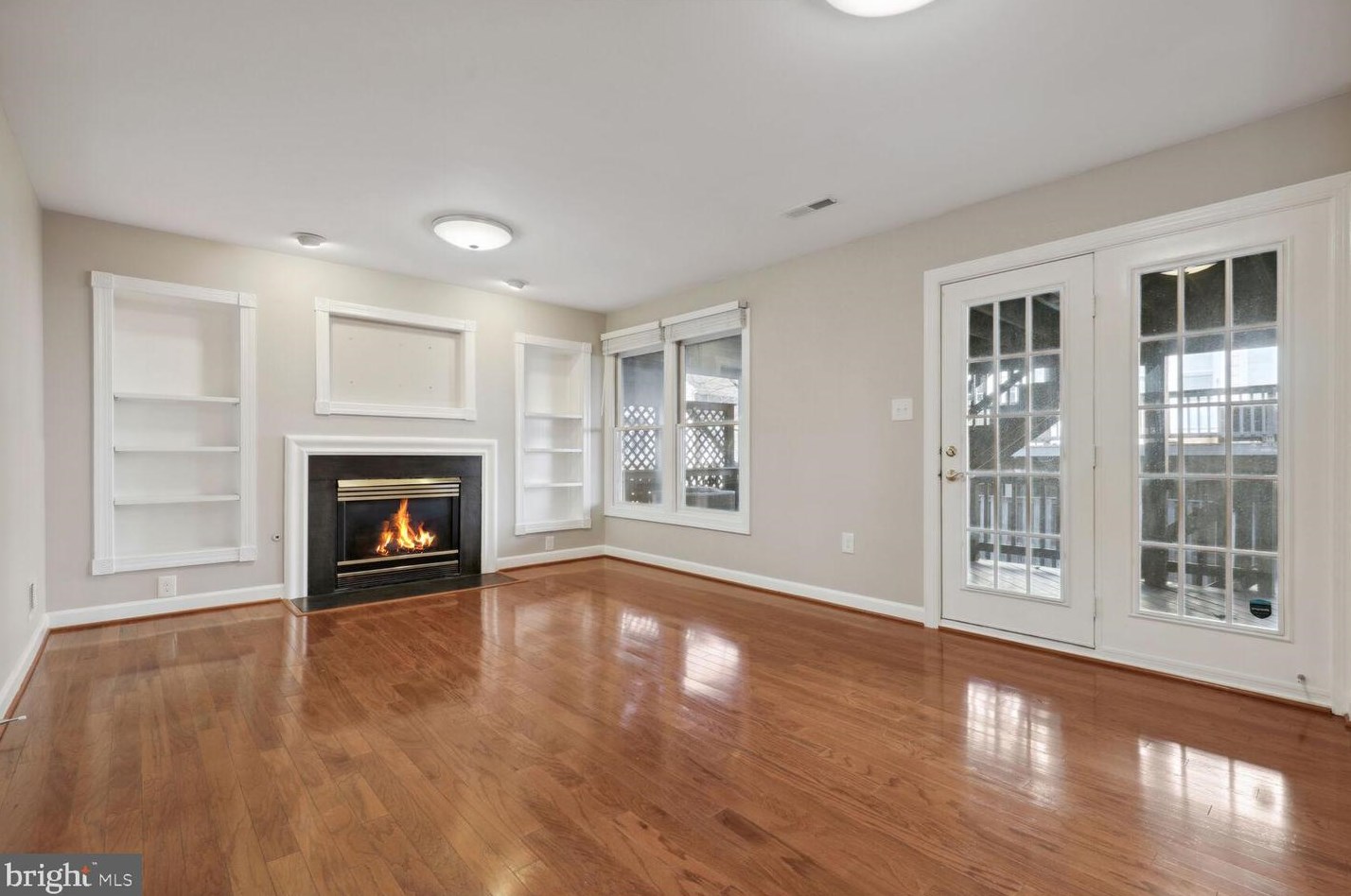 6306 Musket Ball Dr, Centreville VA  20121-2381 exterior