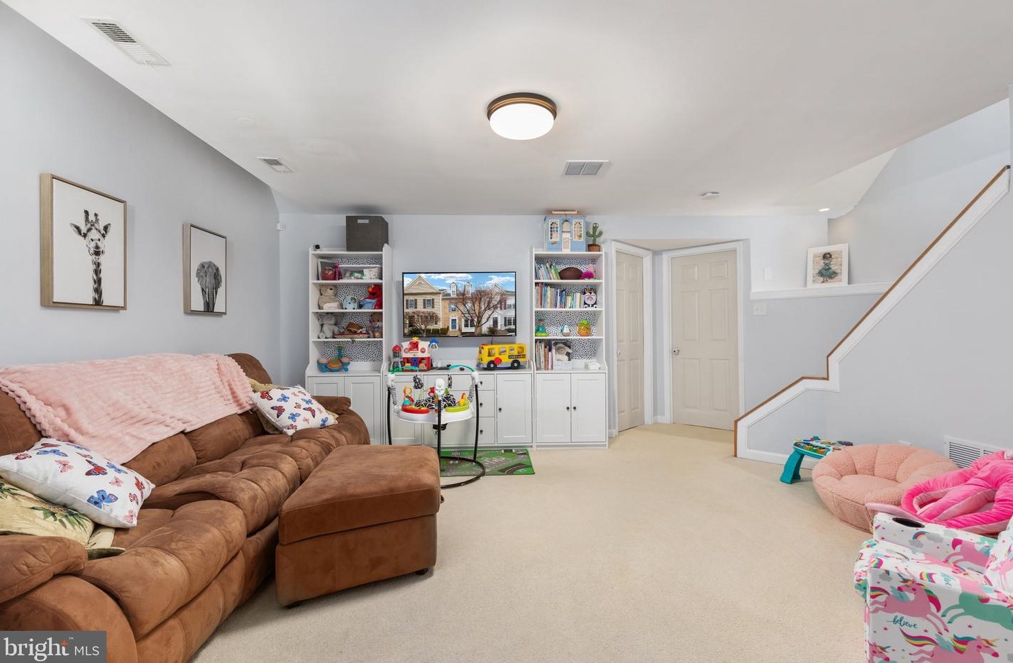 14127 Compton Valley Way, Centreville VA  20121-5002 exterior
