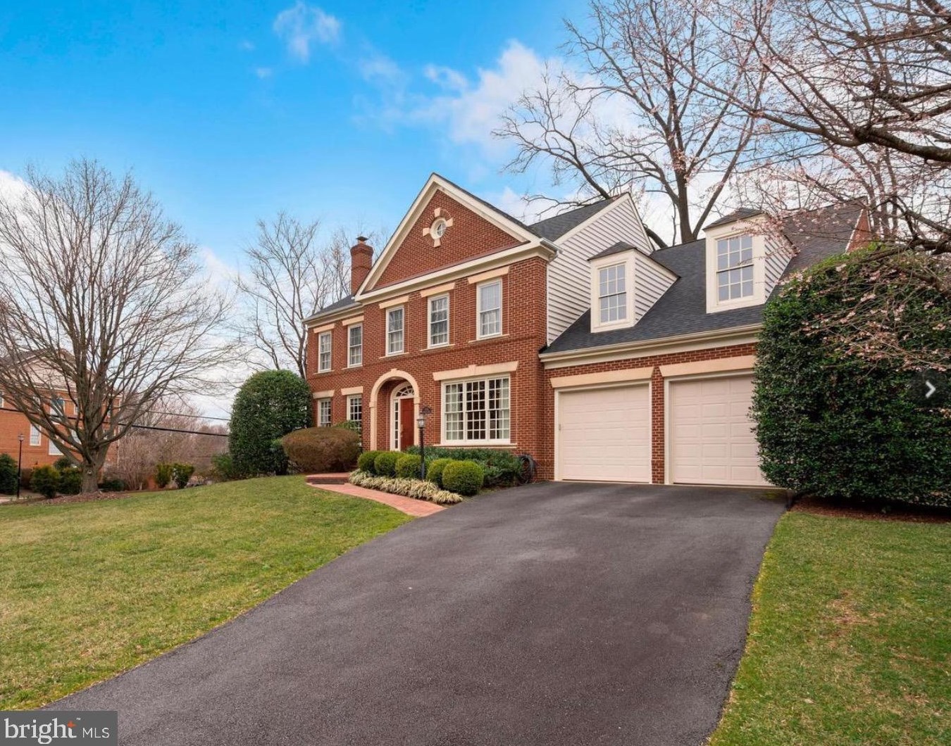 9701 Chilcott Manor Way, Vienna VA  22181-5400 exterior