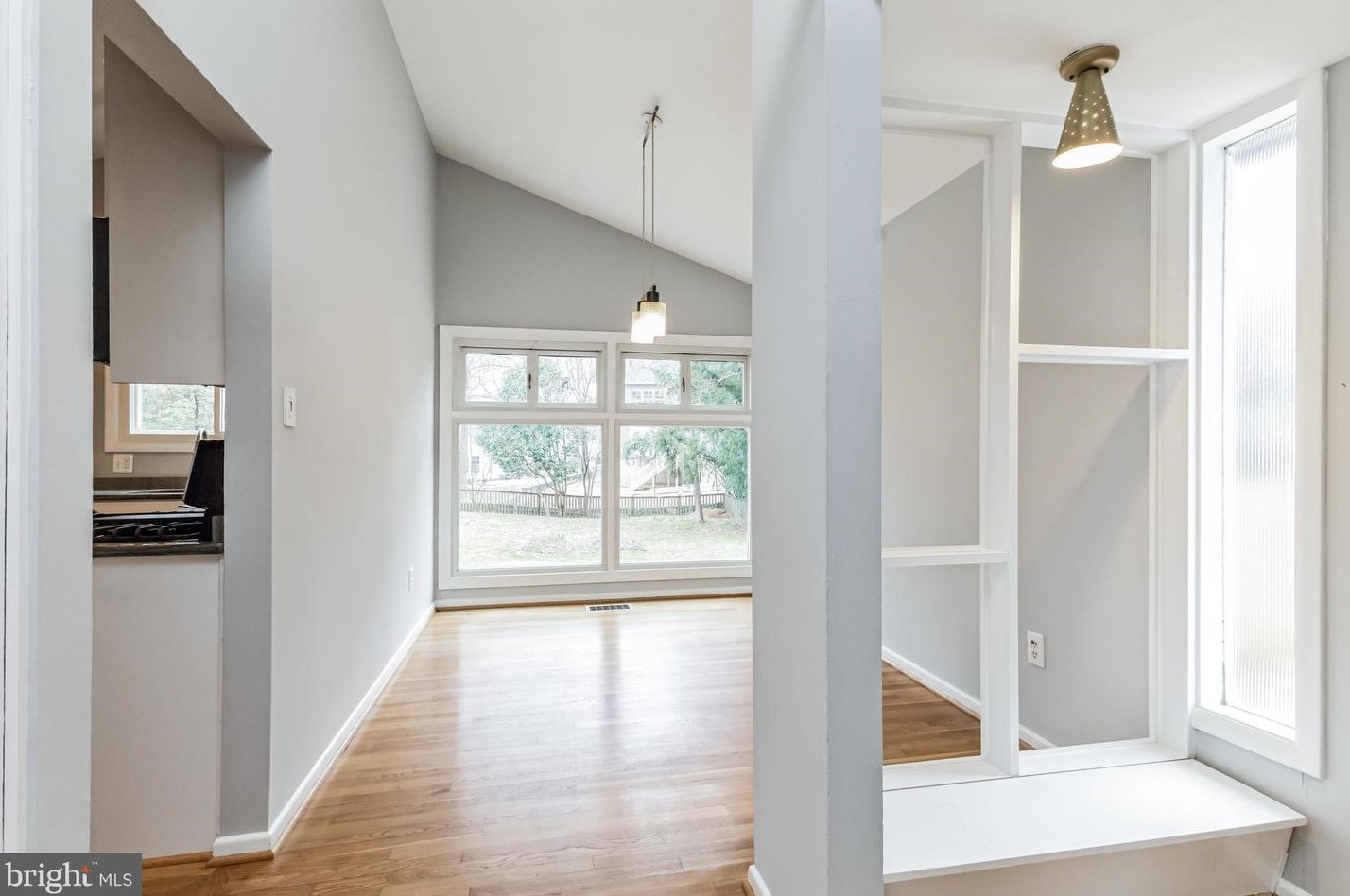 8505 Cottage St, Vienna VA  22180-7036 exterior