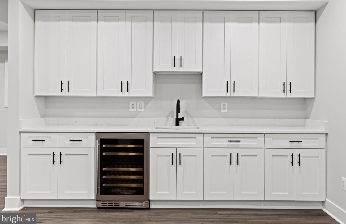 103 Yeonas Dr, Vienna VA  22180-6556 exterior