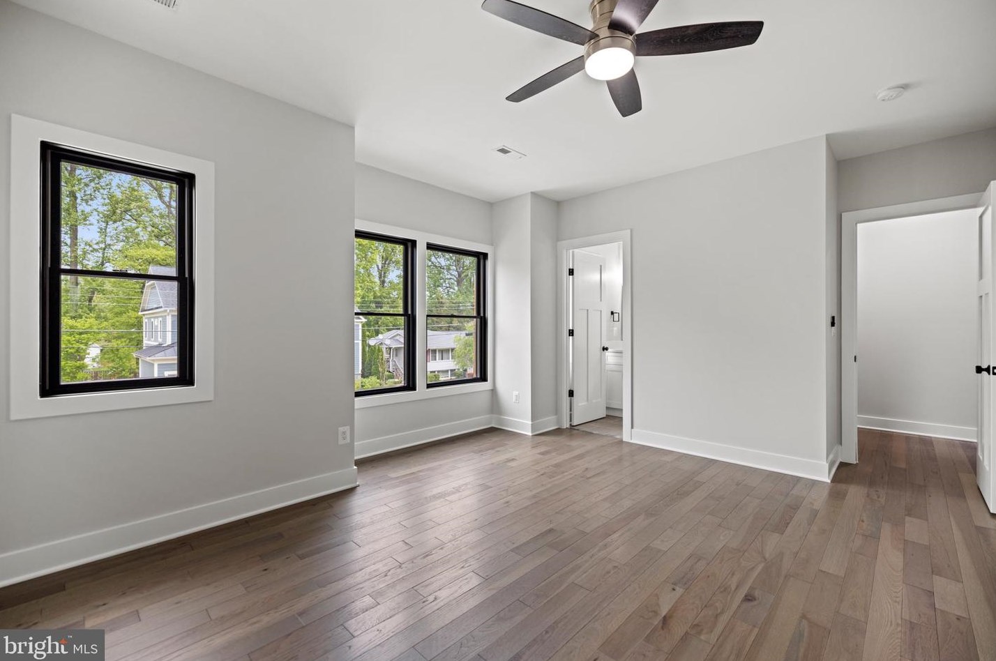 103 Yeonas Dr, Vienna VA  22180-6556 exterior