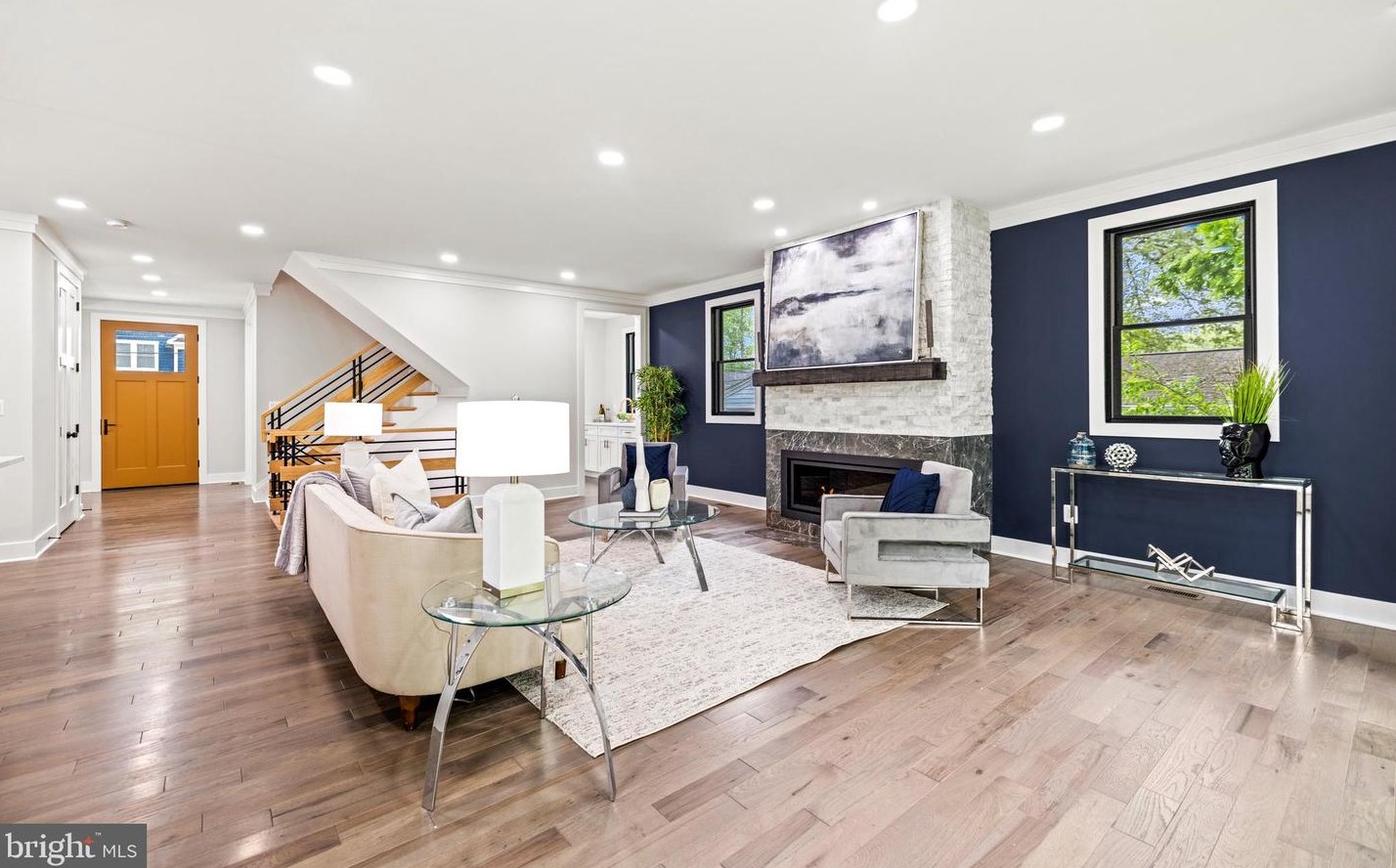 103 Yeonas Dr, Vienna VA  22180-6556 exterior