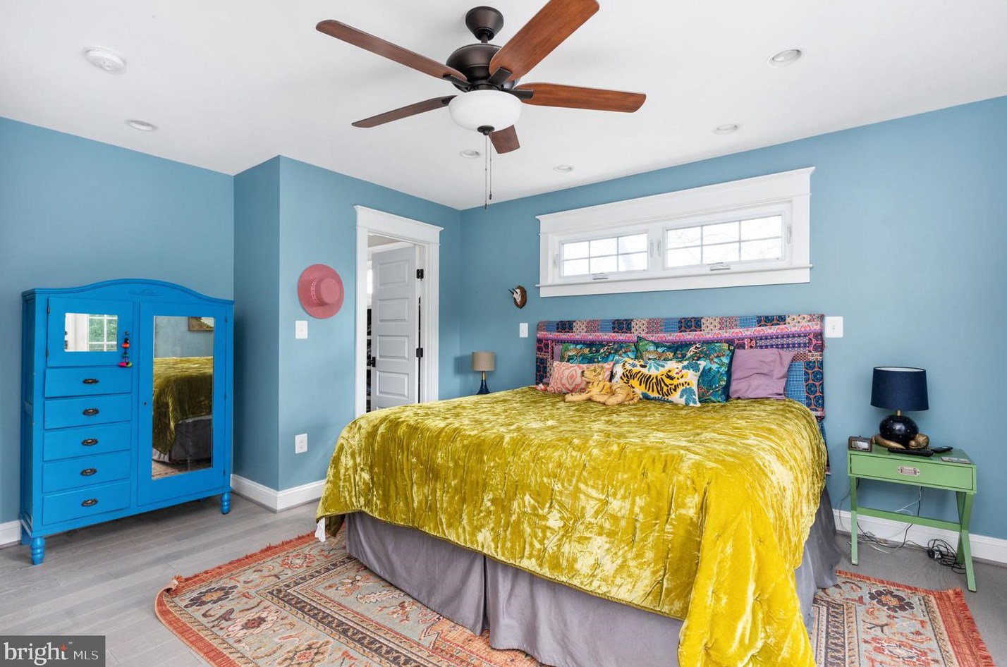 10025 Garrett St, Vienna VA  22181-3145 exterior