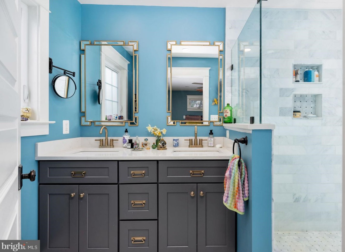 10025 Garrett St, Vienna VA  22181-3145 exterior