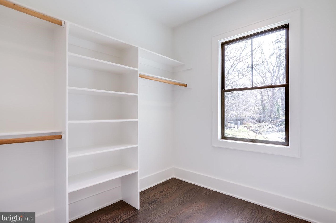 413 Cynthia Ln, Vienna VA  22180-3514 exterior