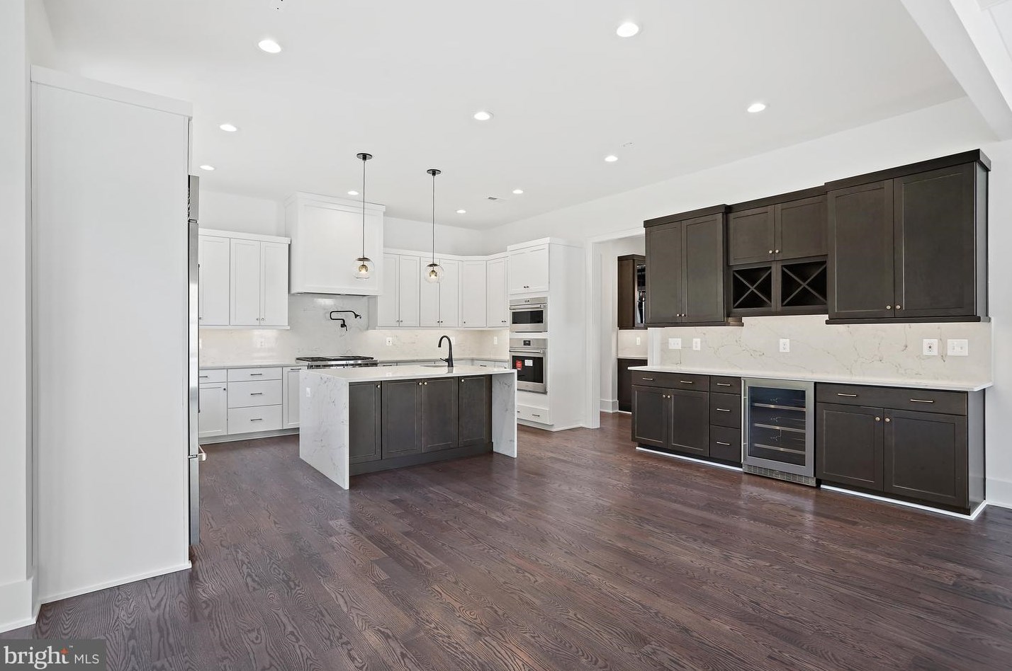 413 Cynthia Ln, Vienna VA  22180-3514 exterior