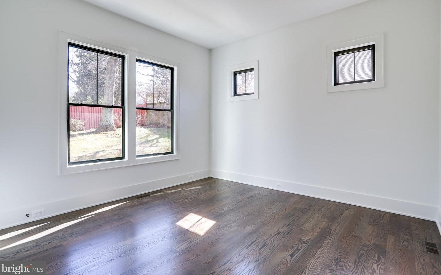 413 Cynthia Ln, Vienna VA  22180-3514 exterior