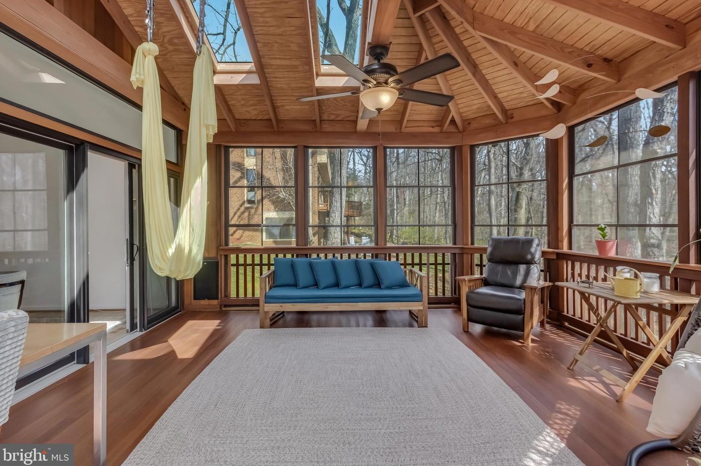 9119 Cricklewood Ct, Vienna VA  22182-1702 exterior