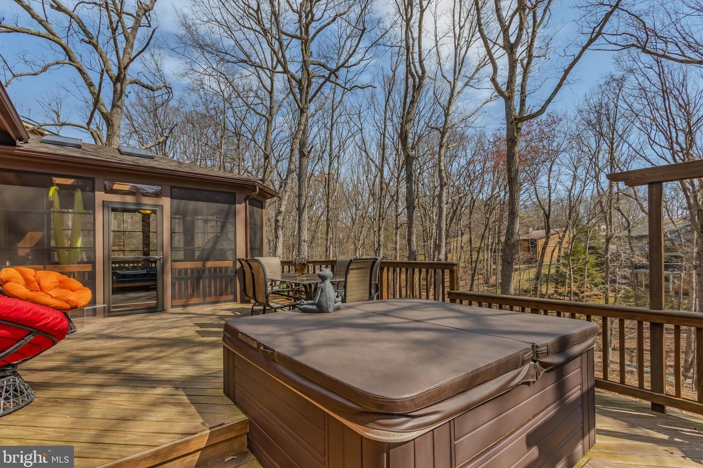 9119 Cricklewood Ct, Vienna VA  22182-1702 exterior