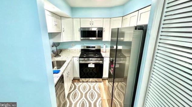 14337 Johnny Moore Ct, Centreville VA  20120-3212 exterior