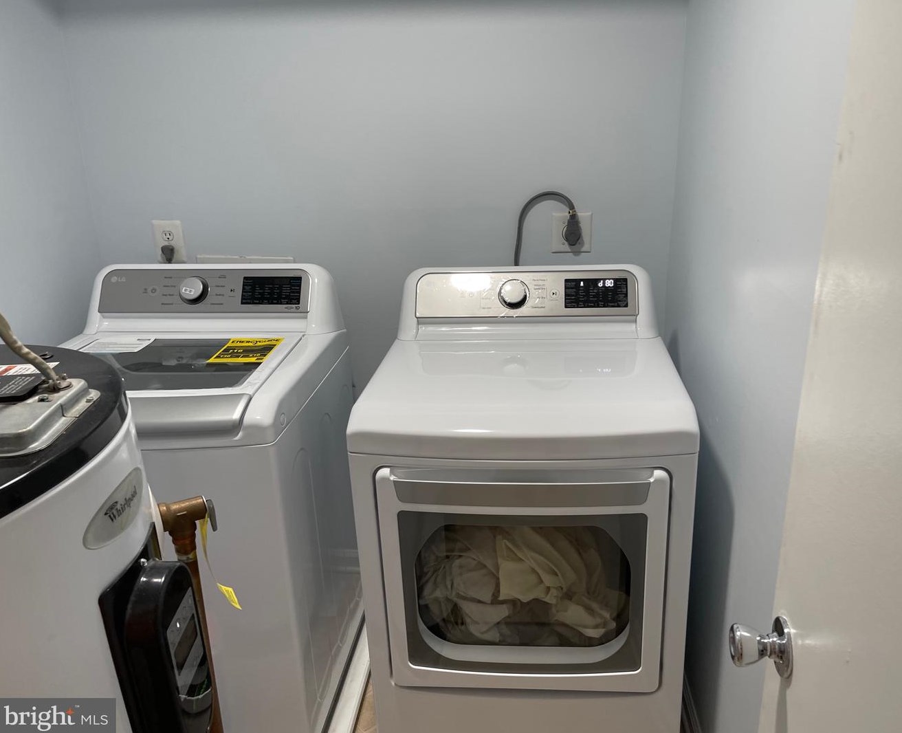 14337 Johnny Moore Ct, Centreville VA  20120-3212 exterior