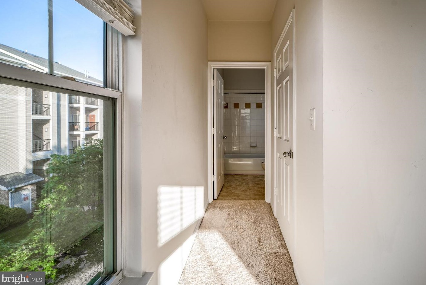 13405 Connor Dr, Centreville VA 20120-3034 exterior