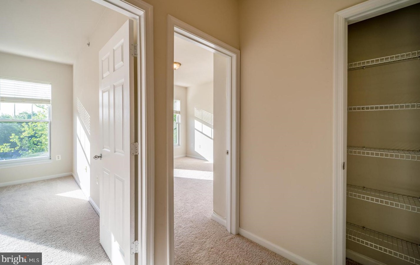 13405 Connor Dr, Centreville VA 20120-3034 exterior