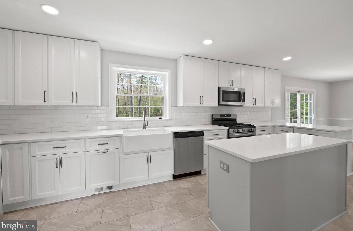 5110 Sideburn Rd, Fairfax VA  22032-2638 exterior