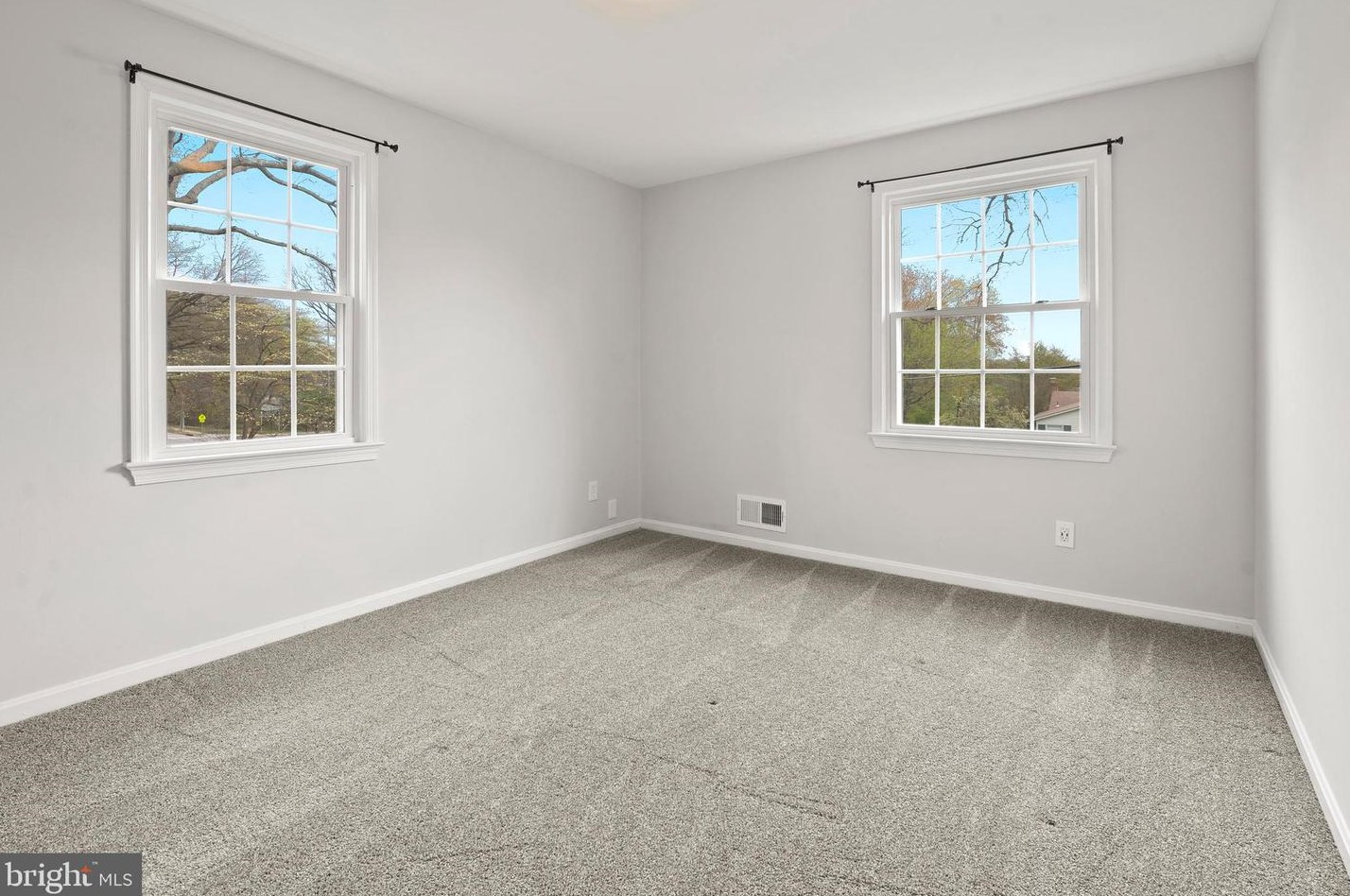 5110 Sideburn Rd, Fairfax VA  22032-2638 exterior