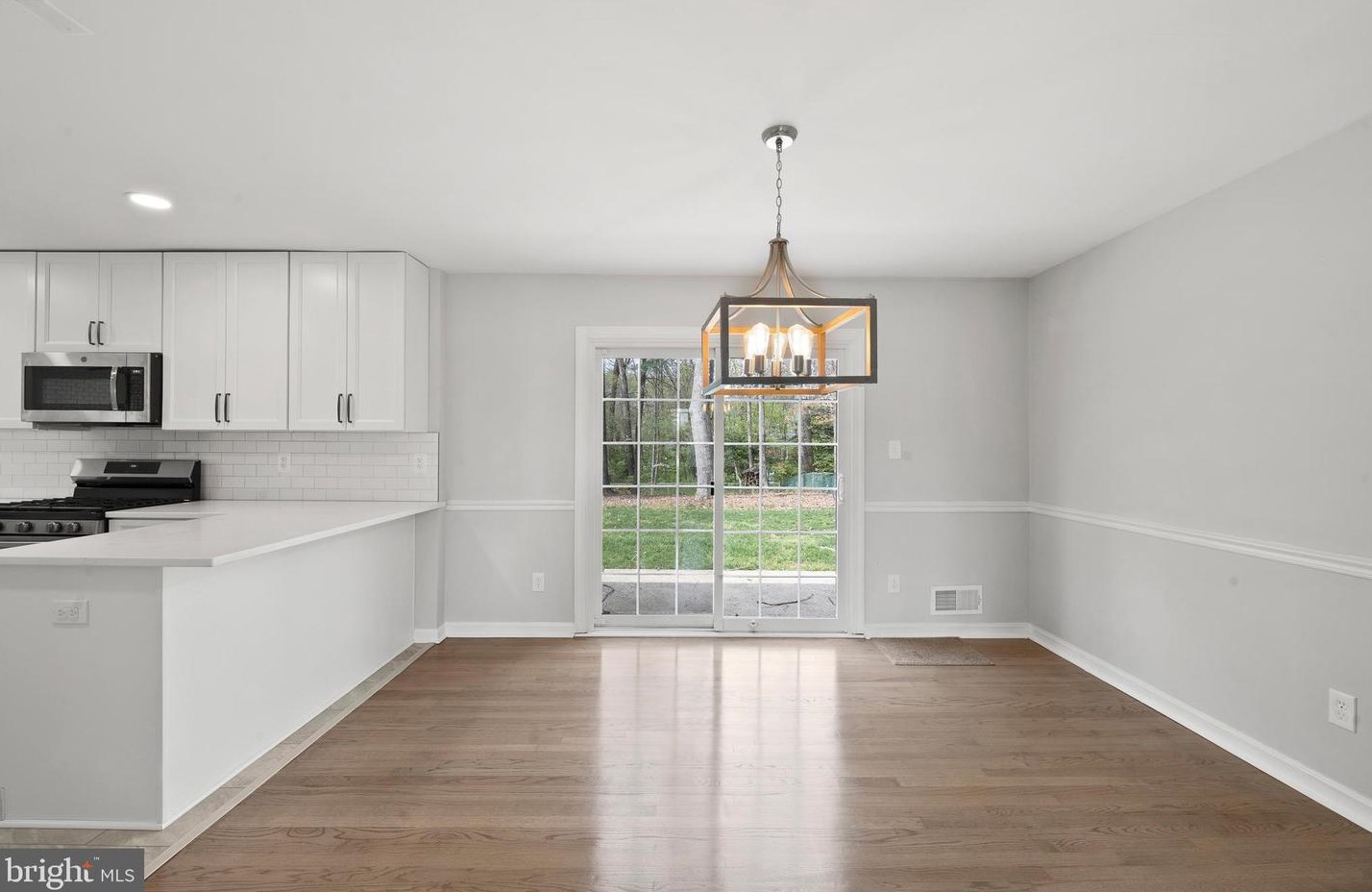 5110 Sideburn Rd, Fairfax VA  22032-2638 exterior