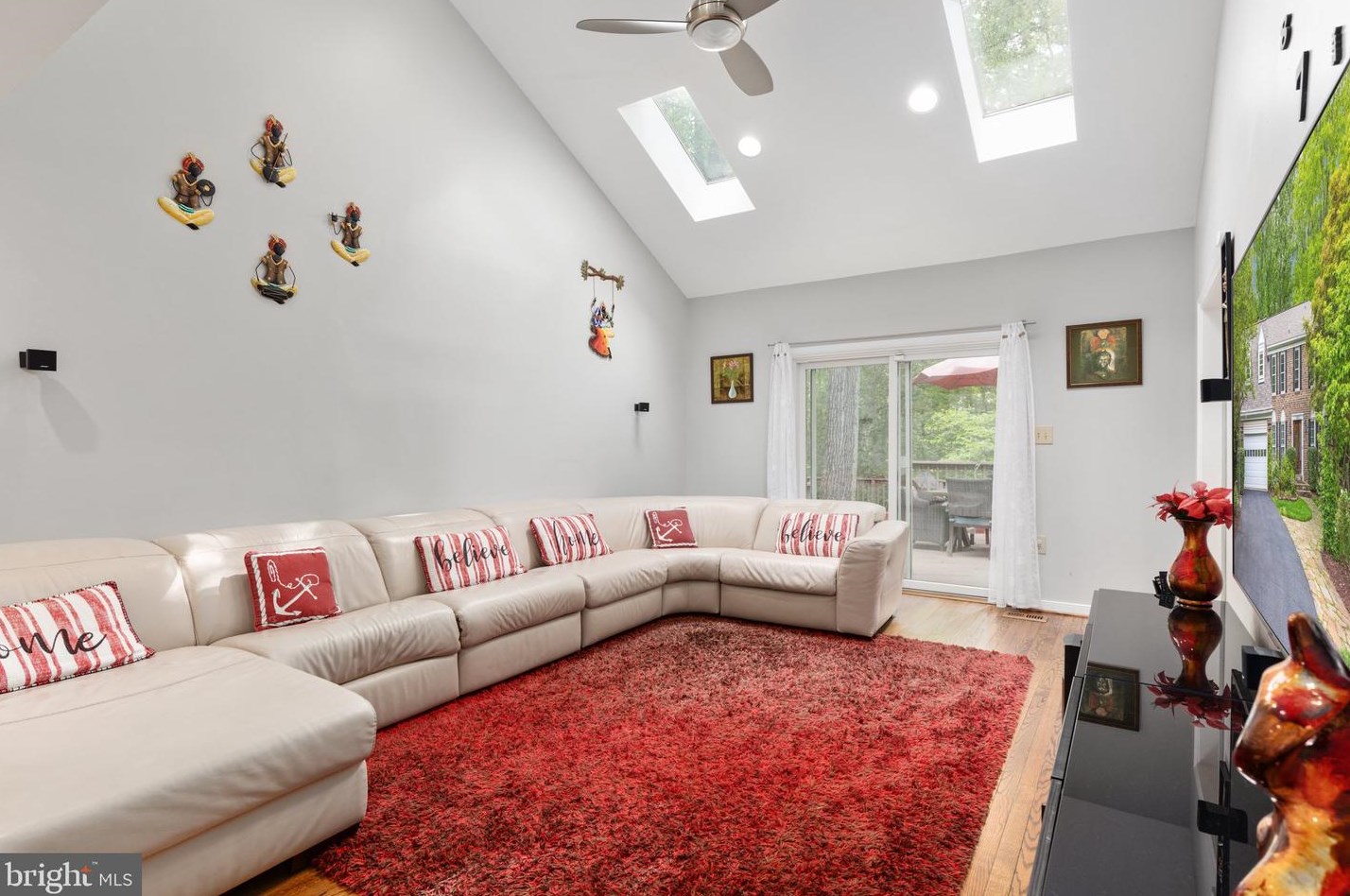 10300 Dunn Meadow Rd, Vienna VA  22182-1361 exterior