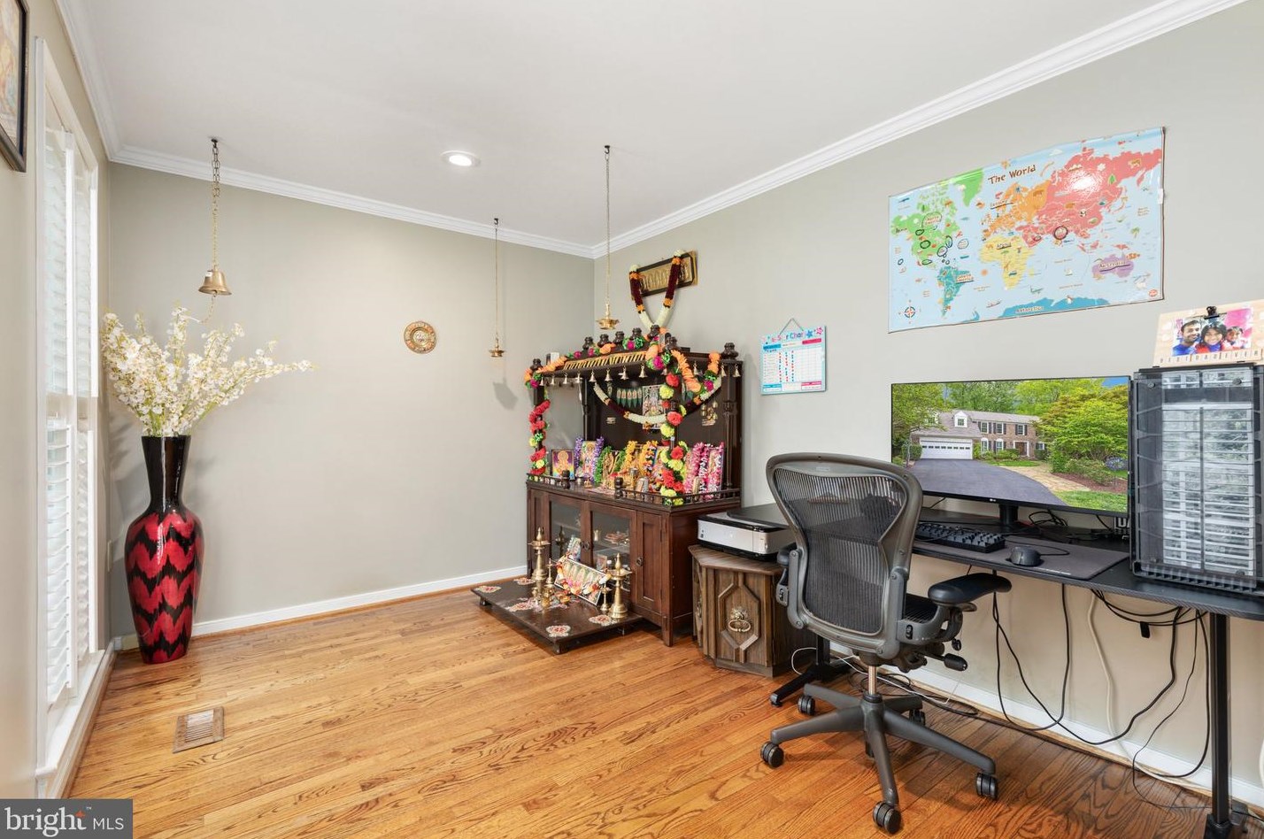 10300 Dunn Meadow Rd, Vienna VA  22182-1361 exterior