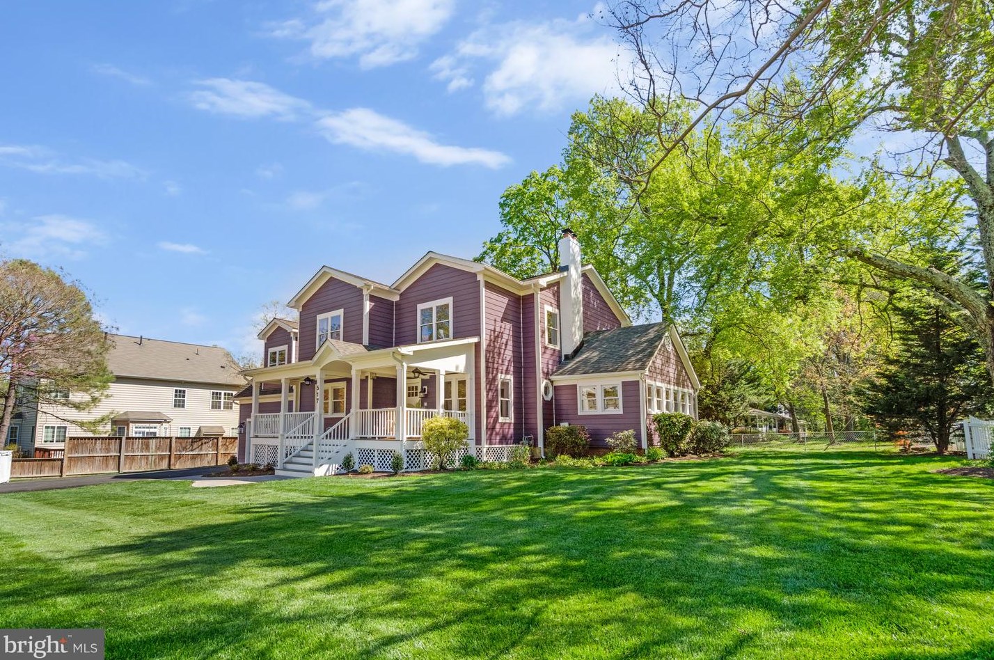517 Madison St, Herndon, VA 20170