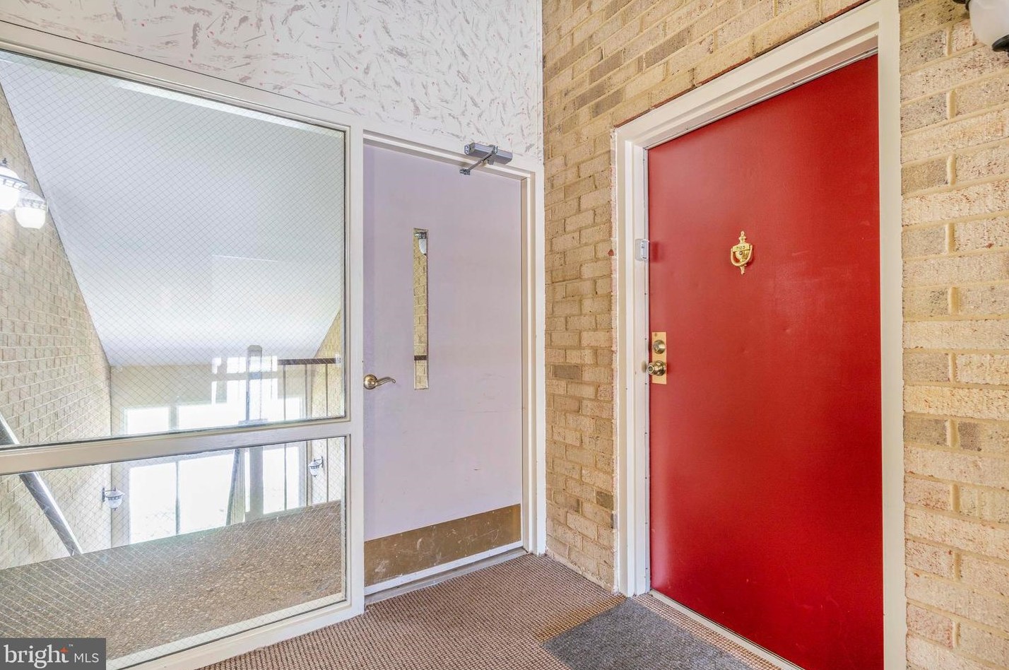 10227 Valentino Dr, Vienna VA  22124-2845 exterior