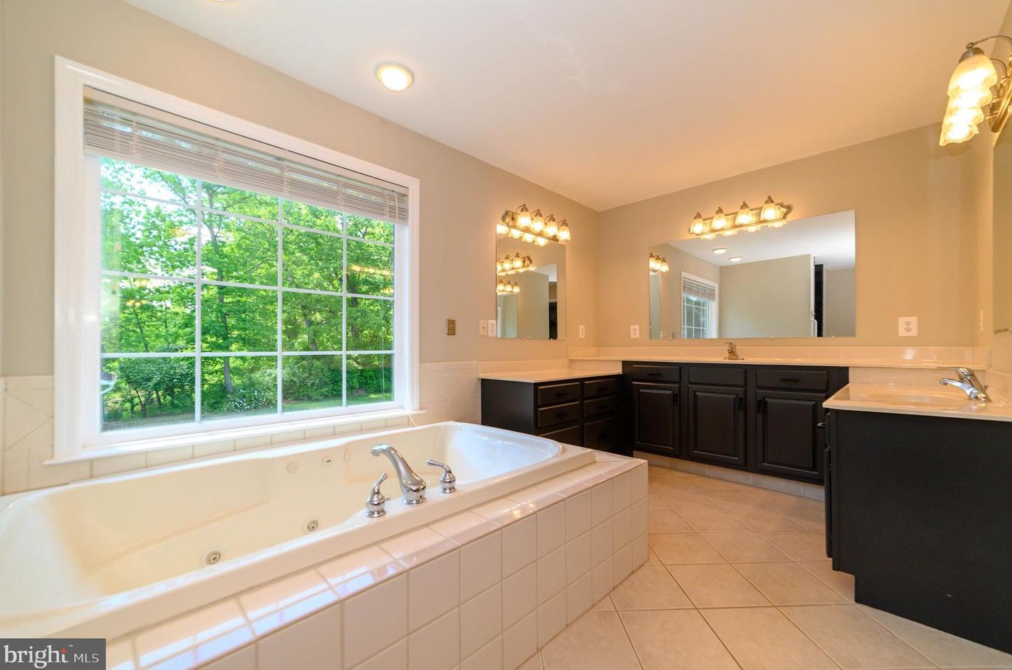 5438 Ruby Dr, Fairfax VA  22030-6338 exterior