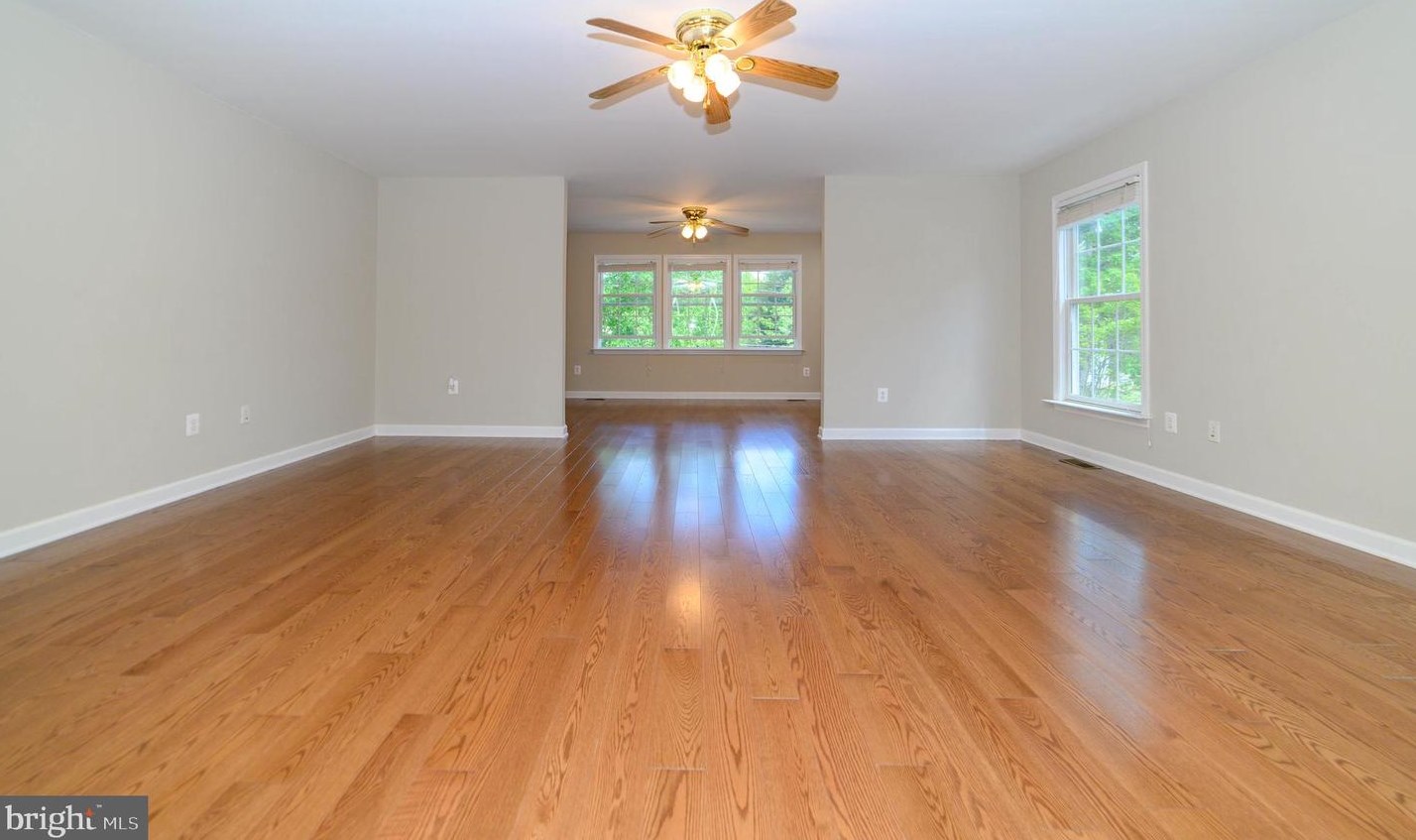 5438 Ruby Dr, Fairfax VA  22030-6338 exterior