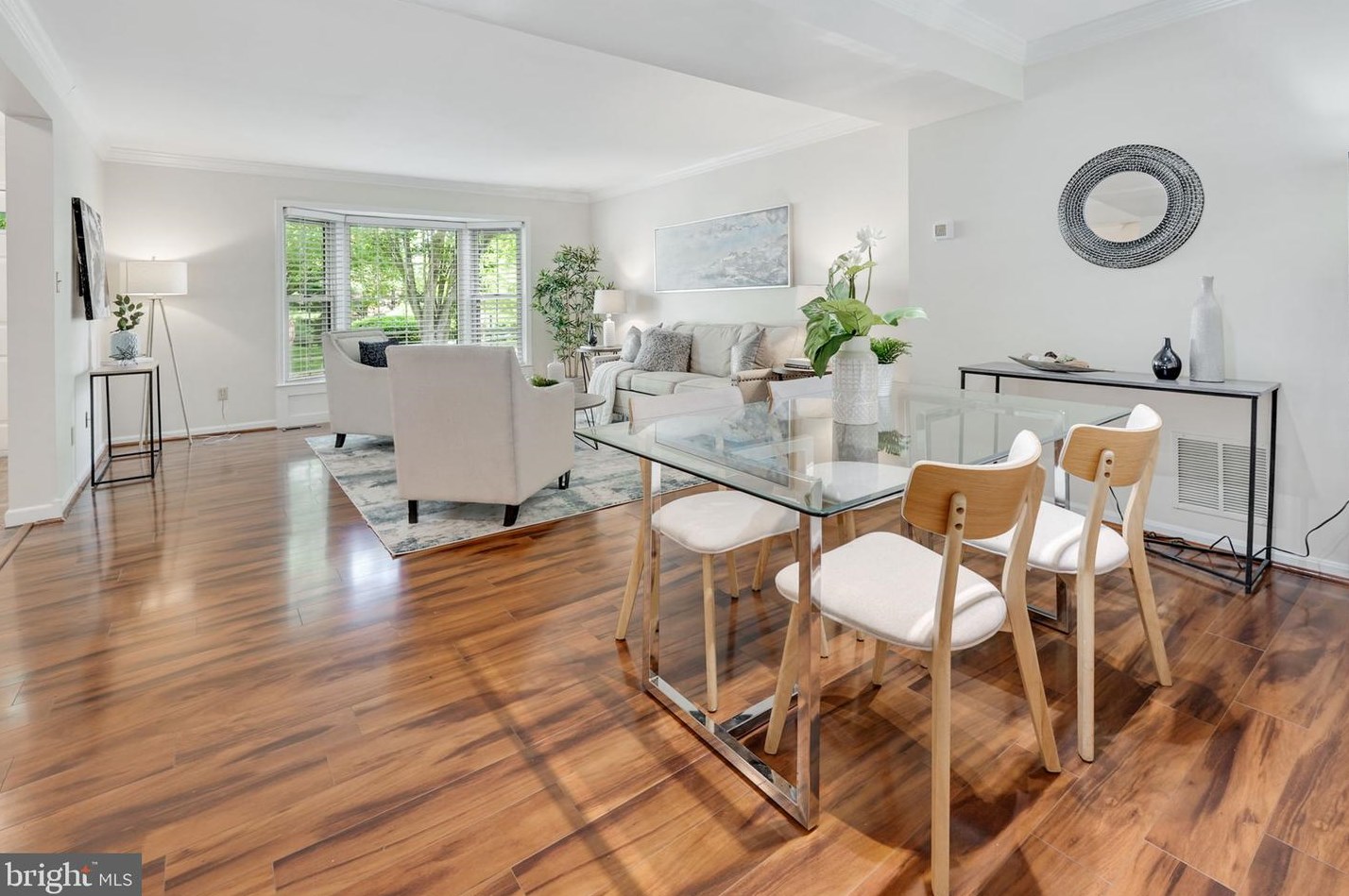 2923 Vlg Spg Ln, Vienna VA 22181-6112 exterior