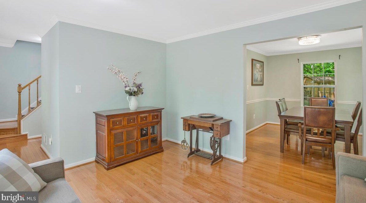 10420 Calumet Grove Dr, Fairfax VA  22032-3801 exterior