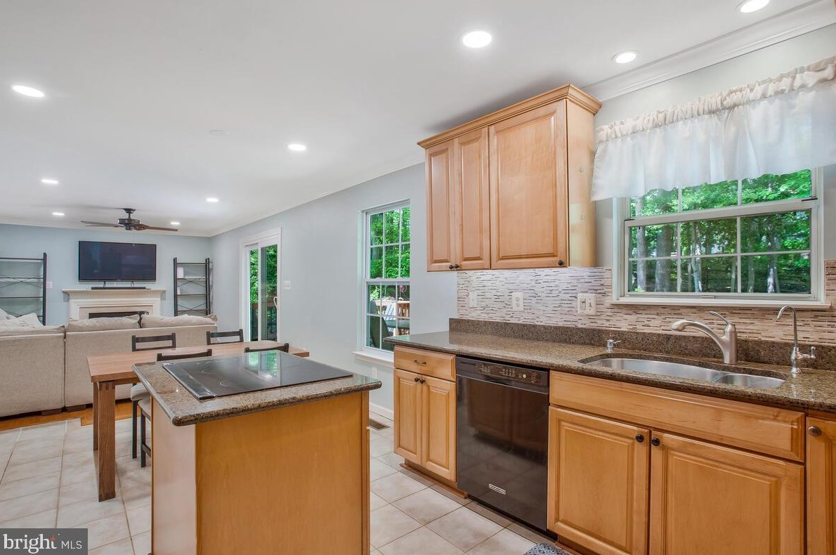 10420 Calumet Grove Dr, Fairfax VA  22032-3801 exterior