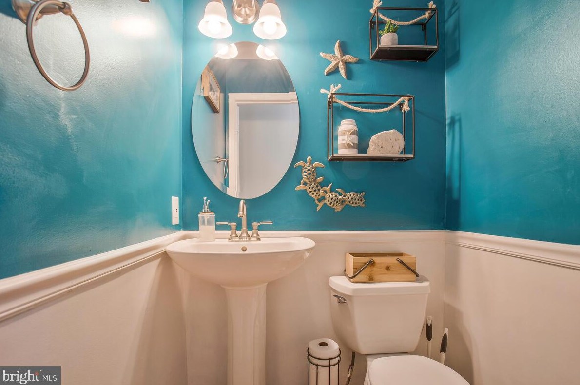 10420 Calumet Grove Dr, Fairfax VA  22032-3801 exterior