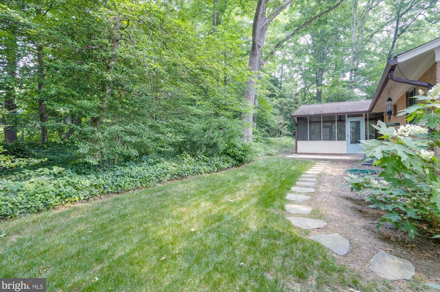 9700 Galsworth Ct, Fairfax VA 22032-2802 exterior