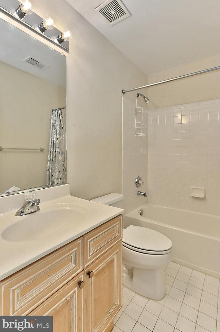 5448 Marlstone Ln, Fairfax VA  22030-5834 exterior