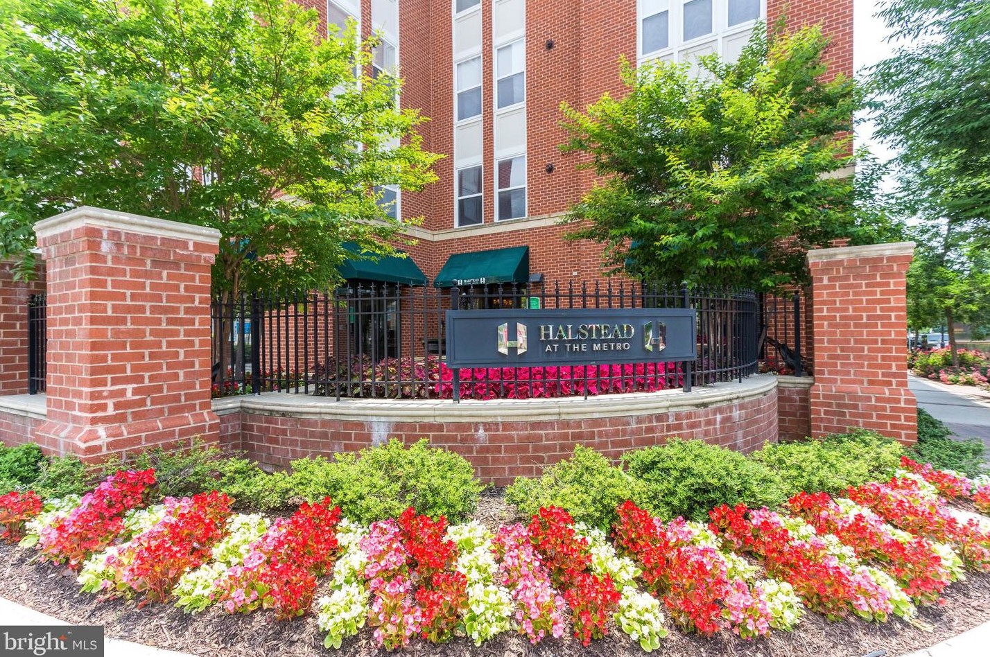 2665 Prosperity Ave, Fairfax VA  22031-4906 exterior
