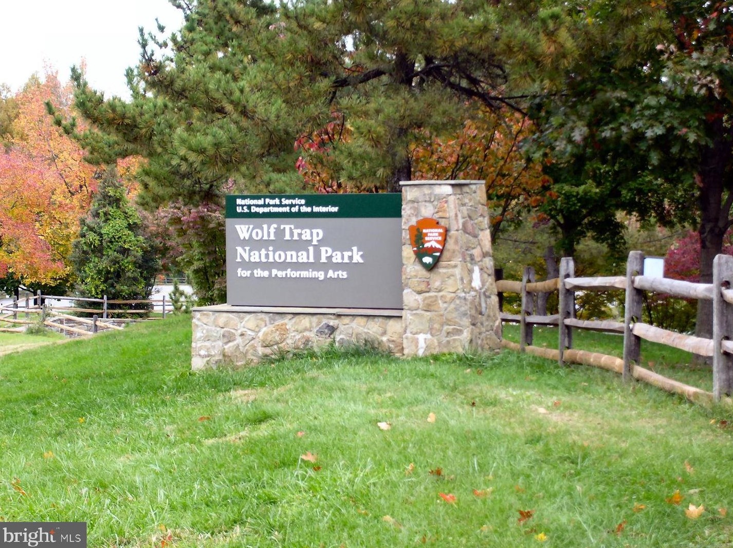 2578 Glengyle Dr, Vienna VA  22181-5511 exterior